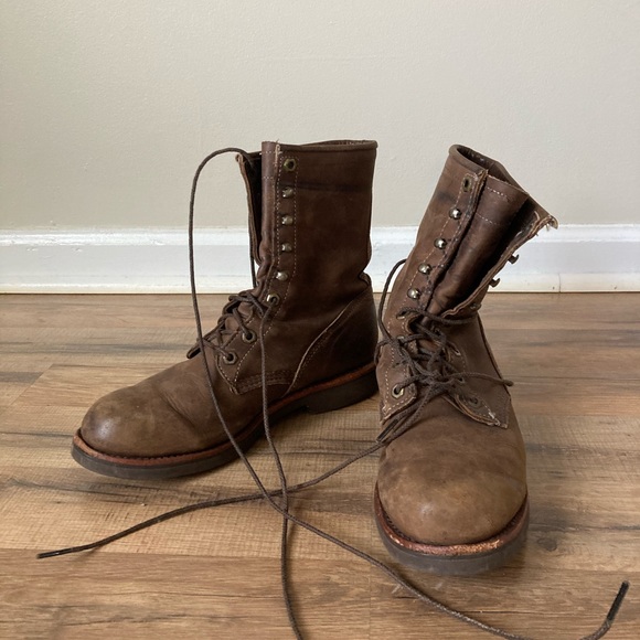 Men’s Chippewa Boots - Picture 2 of 6